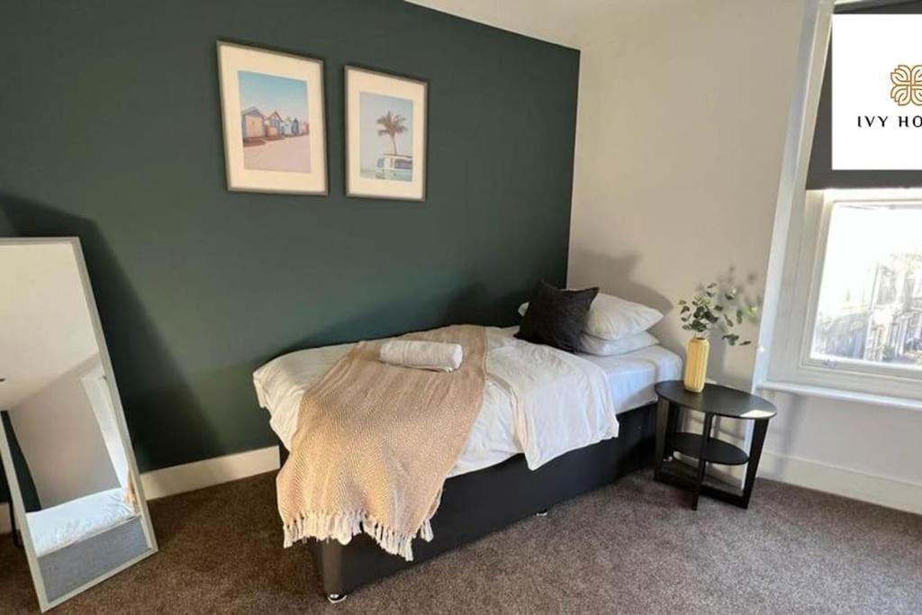 Three Bedroom Flat I Sleep Up To 9 Guests Brighton