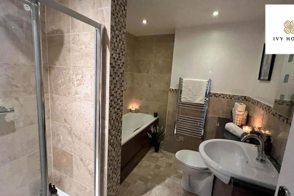 Three Bedroom Flat I Sleep Up To 9 Guests Apartment Brighton