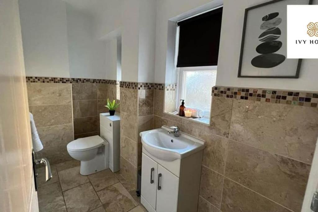 Apartment Three Bedroom Flat I Sleep Up To 9 Guests